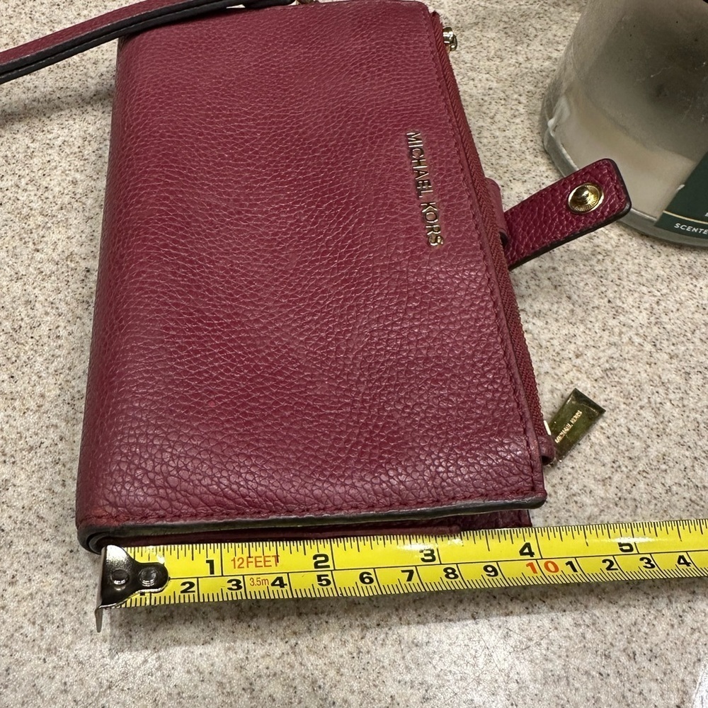 Michael Kors Adele Leather Smartphone Wallet - Picture 4 of 11